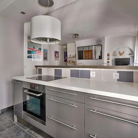 Quiet And Comfortable Appartement Parijs